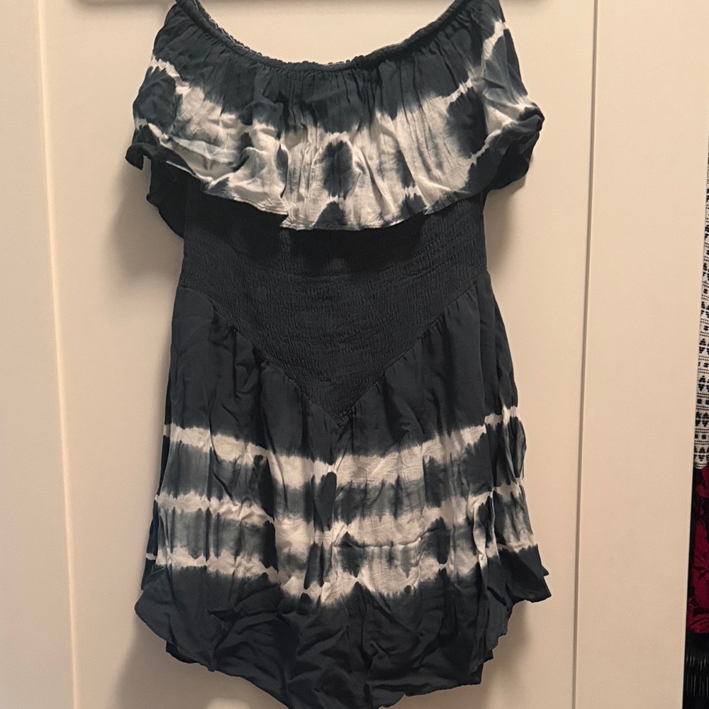 Stylish Black and White Off-Shoulder Mini Dress
